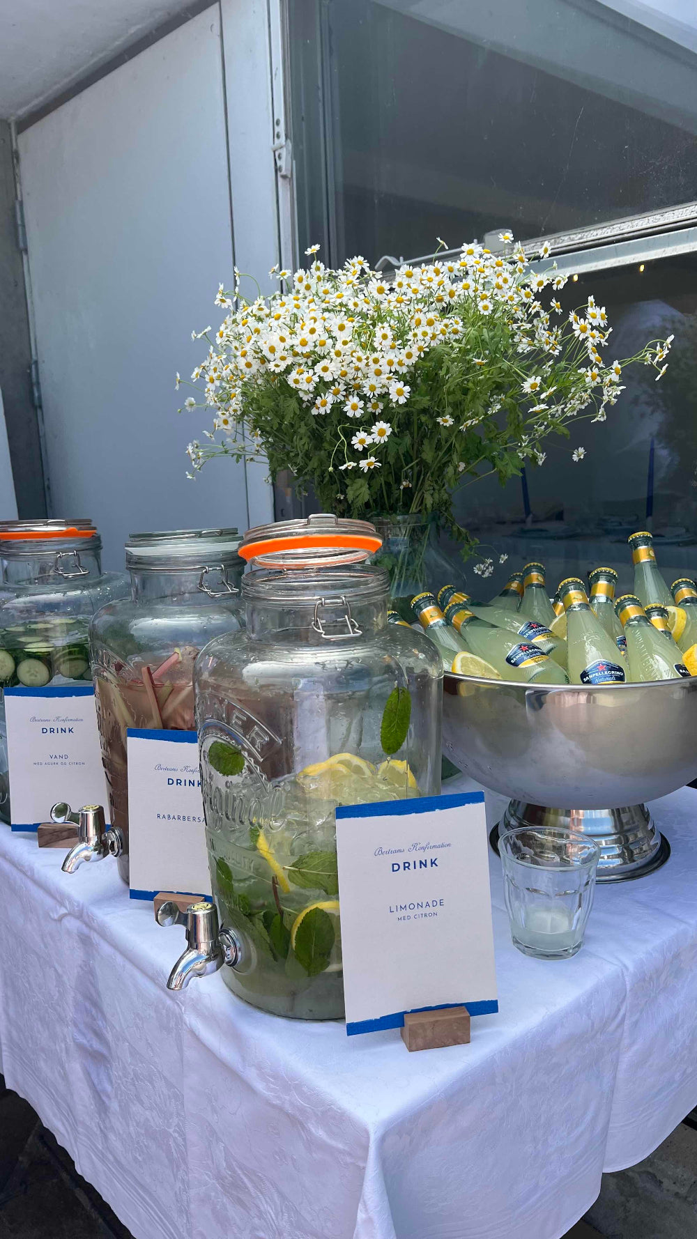 Drenge konfirmation med blå striber